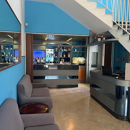 רימיני Hotel Estense מראה חיצוני תמונה